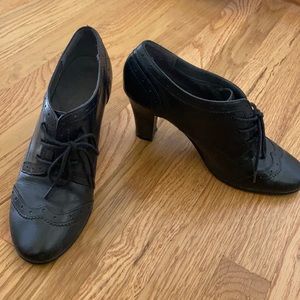 Aerosoles high heel Oxfords